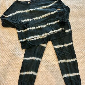 Fate White and Dark Green Jogger Set Relaxed Fit